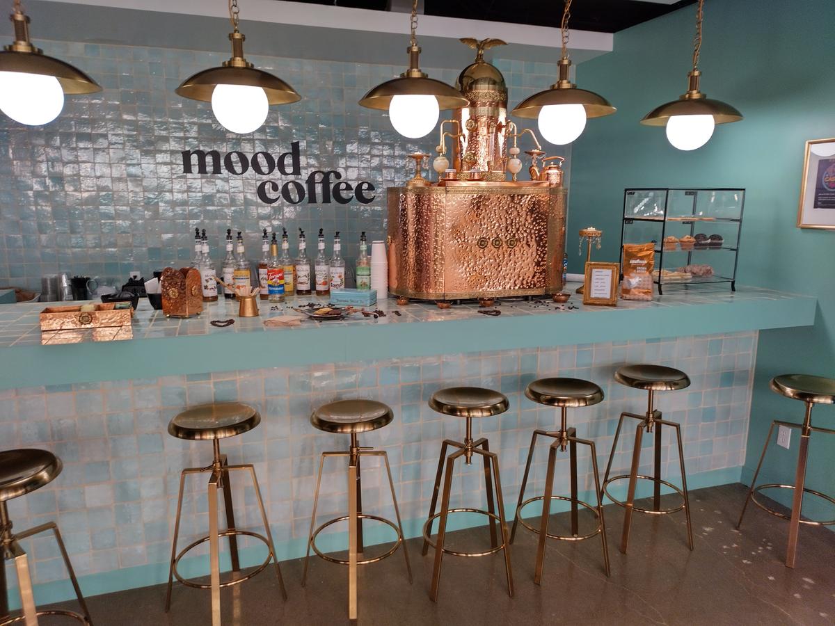 Chic Coffee Image 2